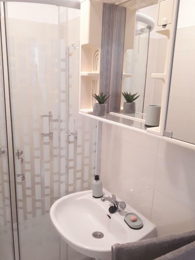 Marina Apartments Каштела Екстер'єр фото