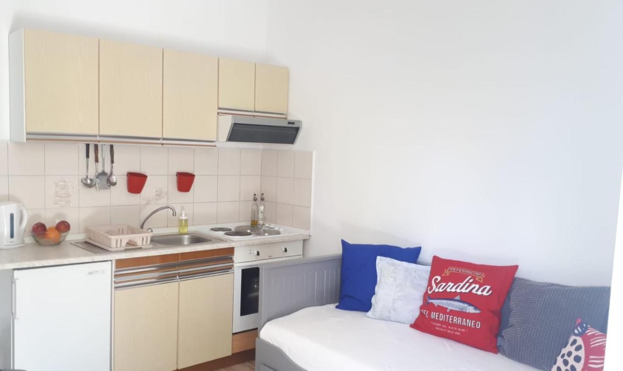 Marina Apartments Каштела Екстер'єр фото